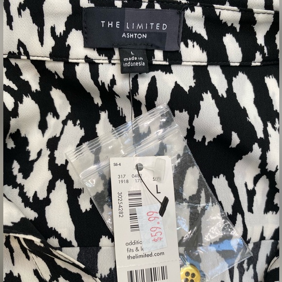 The LIMITED (the original!) NWT Ashton printed button-up shirtdress - size L ๐ - Picture 5 of 6